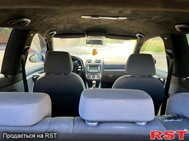 Чорний Фольксваген Гольф, об'ємом двигуна 2 л та пробігом 350 тис. км за 5750 $, фото 10 на Automoto.ua