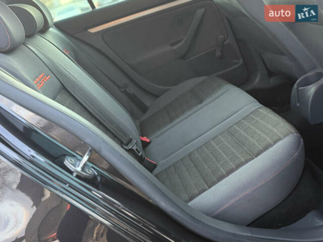 Чорний Фольксваген Гольф, об'ємом двигуна 1.6 л та пробігом 169 тис. км за 5999 $, фото 62 на Automoto.ua