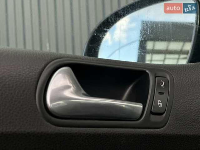 Чорний Фольксваген Гольф, об'ємом двигуна 1.4 л та пробігом 191 тис. км за 5350 $, фото 15 на Automoto.ua