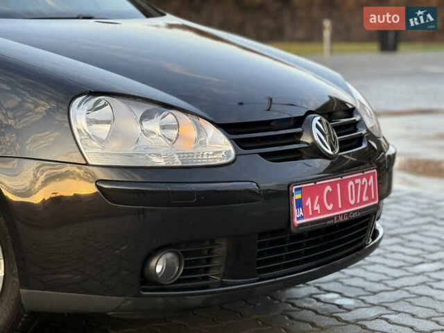 Чорний Фольксваген Гольф, об'ємом двигуна 1.6 л та пробігом 169 тис. км за 5999 $, фото 28 на Automoto.ua
