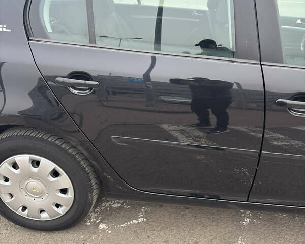 Чорний Фольксваген Гольф, об'ємом двигуна 1.4 л та пробігом 236 тис. км за 5850 $, фото 15 на Automoto.ua