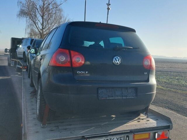 Черный Фольксваген Гольф, объемом двигателя 1.6 л и пробегом 200 тыс. км за 4999 $, фото 3 на Automoto.ua