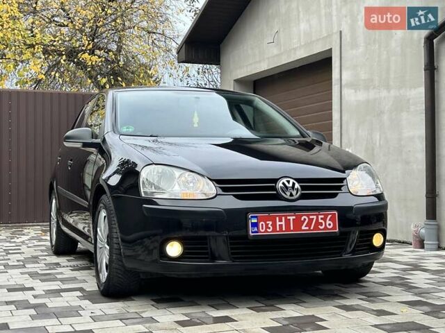 Черный Фольксваген Гольф, объемом двигателя 1.6 л и пробегом 196 тыс. км за 6200 $, фото 5 на Automoto.ua
