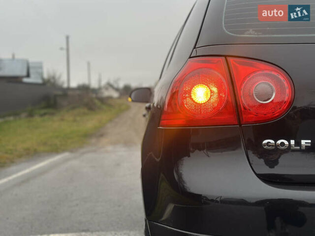 Чорний Фольксваген Гольф, об'ємом двигуна 1.6 л та пробігом 251 тис. км за 6299 $, фото 24 на Automoto.ua