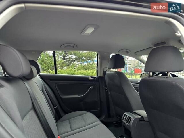 Чорний Фольксваген Гольф, об'ємом двигуна 1.6 л та пробігом 230 тис. км за 6450 $, фото 94 на Automoto.ua