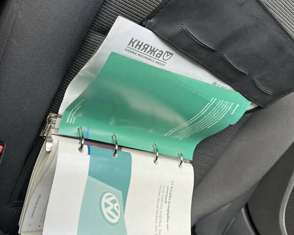 Черный Фольксваген Гольф, объемом двигателя 1.4 л и пробегом 215 тыс. км за 4999 $, фото 41 на Automoto.ua