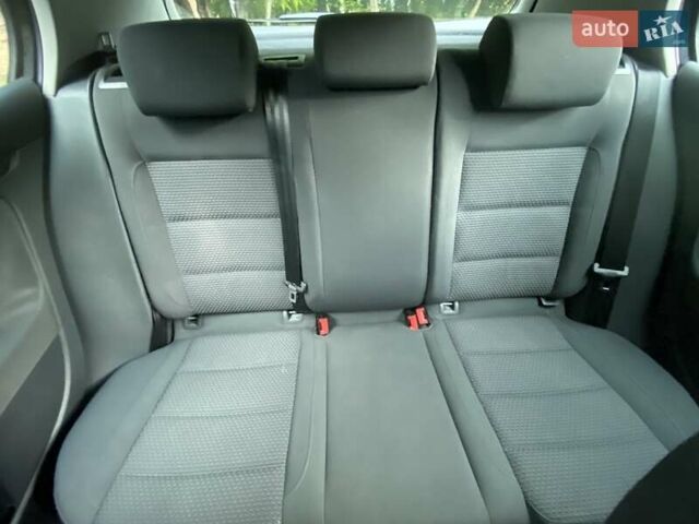 Чорний Фольксваген Гольф, об'ємом двигуна 1.6 л та пробігом 211 тис. км за 6250 $, фото 11 на Automoto.ua