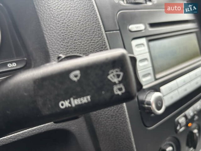 Чорний Фольксваген Гольф, об'ємом двигуна 1.4 л та пробігом 236 тис. км за 5850 $, фото 45 на Automoto.ua