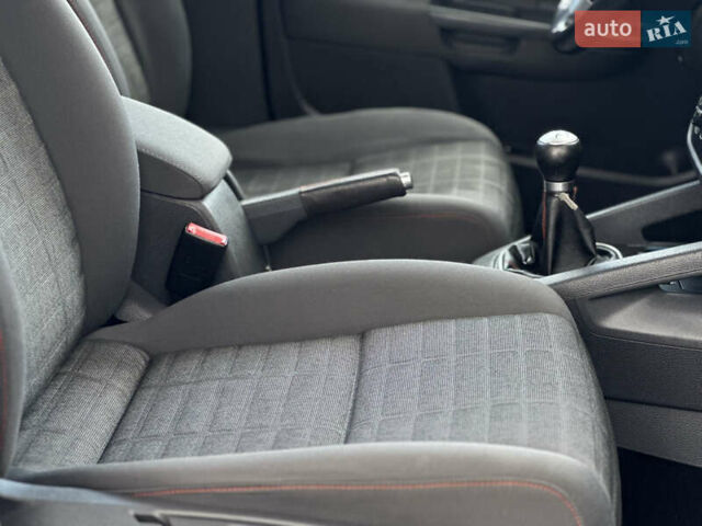 Чорний Фольксваген Гольф, об'ємом двигуна 1.4 л та пробігом 191 тис. км за 5350 $, фото 34 на Automoto.ua