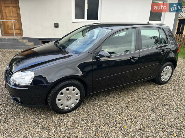 Черный Фольксваген Гольф, объемом двигателя 1.6 л и пробегом 253 тыс. км за 6250 $, фото 16 на Automoto.ua