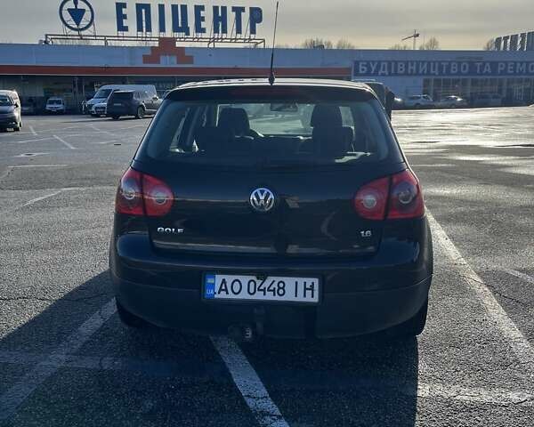 Черный Фольксваген Гольф, объемом двигателя 1.6 л и пробегом 195 тыс. км за 6000 $, фото 7 на Automoto.ua