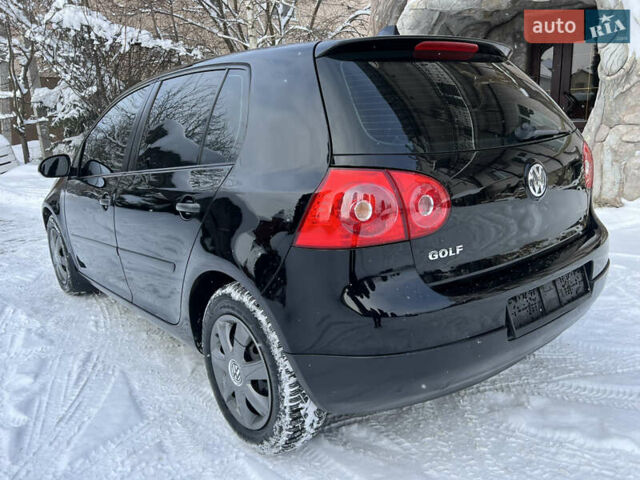 Черный Фольксваген Гольф, объемом двигателя 1.4 л и пробегом 215 тыс. км за 4999 $, фото 9 на Automoto.ua
