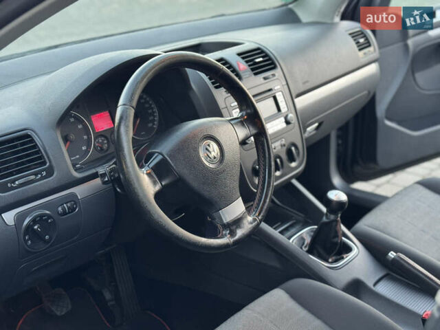 Черный Фольксваген Гольф, объемом двигателя 0 л и пробегом 269 тыс. км за 5500 $, фото 21 на Automoto.ua