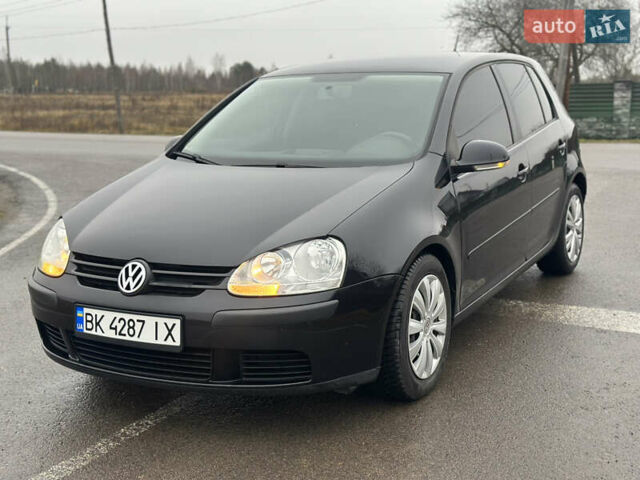 Чорний Фольксваген Гольф, об'ємом двигуна 1.6 л та пробігом 251 тис. км за 6299 $, фото 4 на Automoto.ua