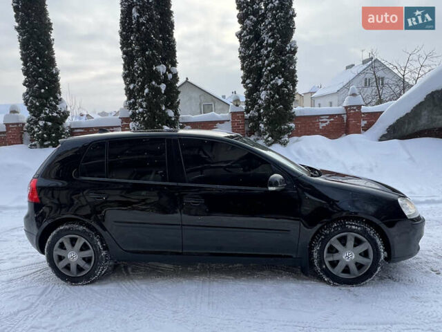 Черный Фольксваген Гольф, объемом двигателя 1.4 л и пробегом 215 тыс. км за 4999 $, фото 16 на Automoto.ua