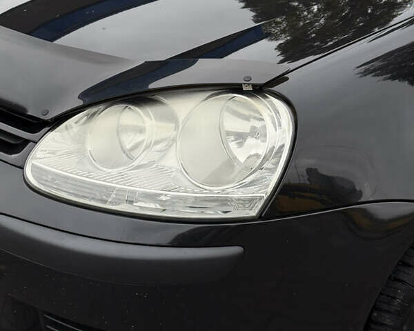 Черный Фольксваген Гольф, объемом двигателя 1.6 л и пробегом 243 тыс. км за 6300 $, фото 20 на Automoto.ua