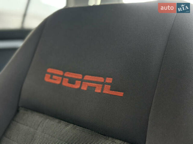 Черный Фольксваген Гольф, объемом двигателя 1.4 л и пробегом 191 тыс. км за 5500 $, фото 22 на Automoto.ua