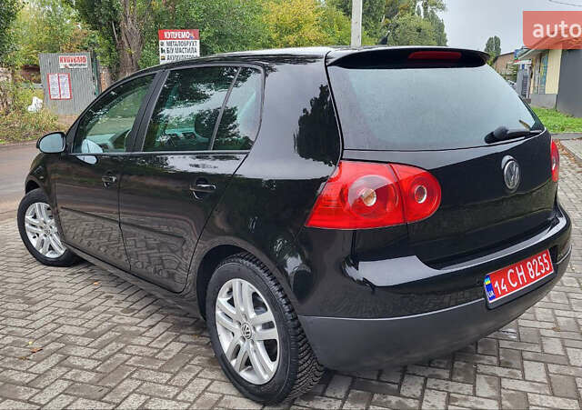 Черный Фольксваген Гольф, объемом двигателя 1.6 л и пробегом 237 тыс. км за 6500 $, фото 12 на Automoto.ua