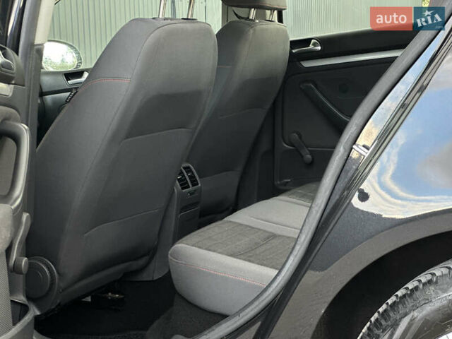 Черный Фольксваген Гольф, объемом двигателя 1.4 л и пробегом 191 тыс. км за 5500 $, фото 38 на Automoto.ua