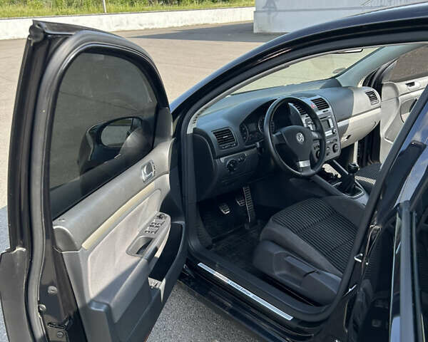 Чорний Фольксваген Гольф, об'ємом двигуна 1.4 л та пробігом 283 тис. км за 5500 $, фото 12 на Automoto.ua