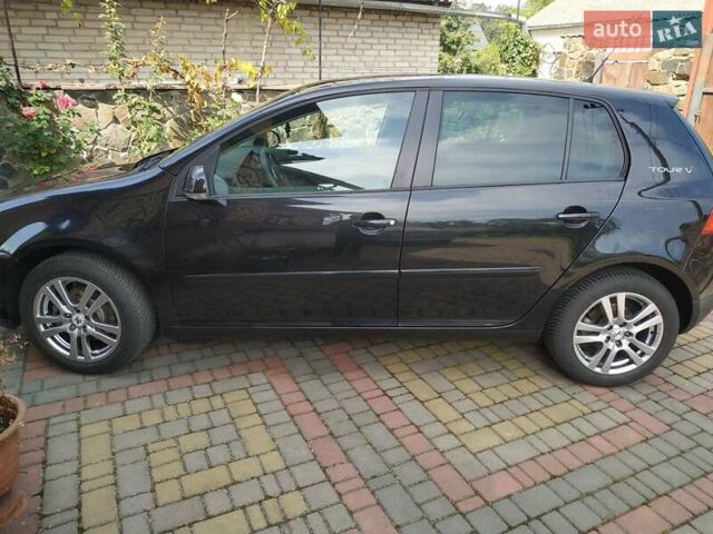 Черный Фольксваген Гольф, объемом двигателя 0 л и пробегом 206 тыс. км за 6400 $, фото 3 на Automoto.ua