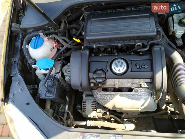 Черный Фольксваген Гольф, объемом двигателя 0 л и пробегом 206 тыс. км за 6400 $, фото 49 на Automoto.ua