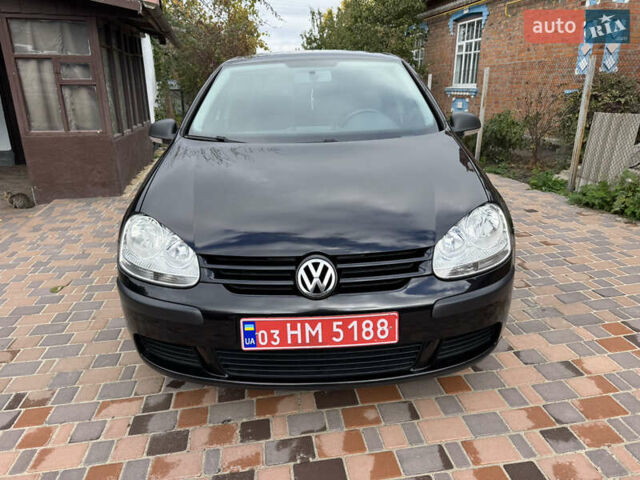 Черный Фольксваген Гольф, объемом двигателя 1.4 л и пробегом 246 тыс. км за 5600 $, фото 2 на Automoto.ua