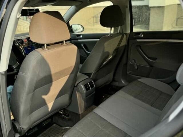 Черный Фольксваген Гольф, объемом двигателя 1.9 л и пробегом 435 тыс. км за 2400 $, фото 3 на Automoto.ua