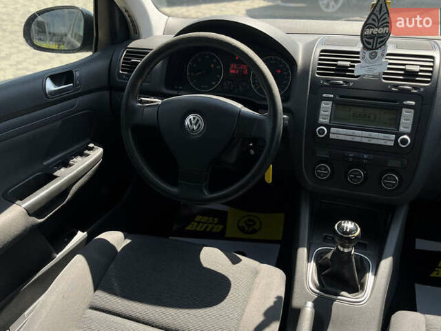 Чорний Фольксваген Гольф, об'ємом двигуна 1.6 л та пробігом 188 тис. км за 5500 $, фото 18 на Automoto.ua