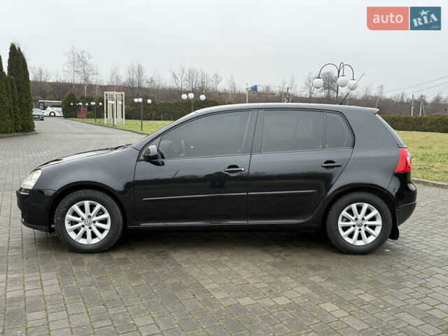 Черный Фольксваген Гольф, объемом двигателя 1.6 л и пробегом 173 тыс. км за 7000 $, фото 5 на Automoto.ua