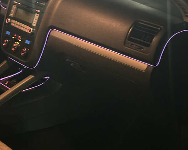 Черный Фольксваген Гольф, объемом двигателя 1.9 л и пробегом 190 тыс. км за 7200 $, фото 8 на Automoto.ua