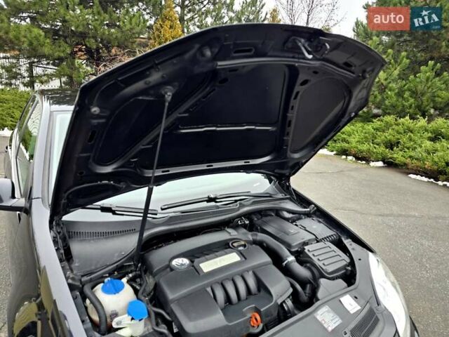 Чорний Фольксваген Гольф, об'ємом двигуна 1.6 л та пробігом 230 тис. км за 6450 $, фото 137 на Automoto.ua