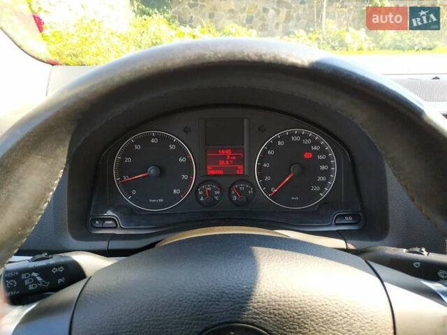 Черный Фольксваген Гольф, объемом двигателя 0 л и пробегом 206 тыс. км за 6400 $, фото 18 на Automoto.ua