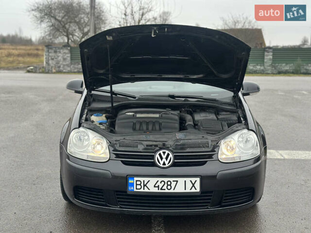 Чорний Фольксваген Гольф, об'ємом двигуна 1.6 л та пробігом 251 тис. км за 6299 $, фото 21 на Automoto.ua