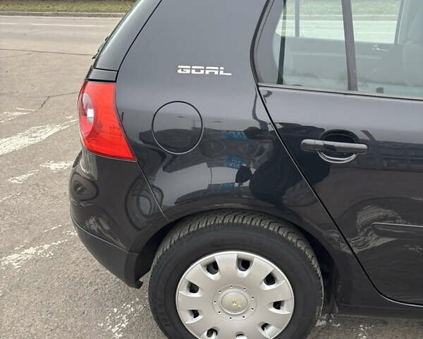 Чорний Фольксваген Гольф, об'ємом двигуна 1.4 л та пробігом 236 тис. км за 5850 $, фото 16 на Automoto.ua