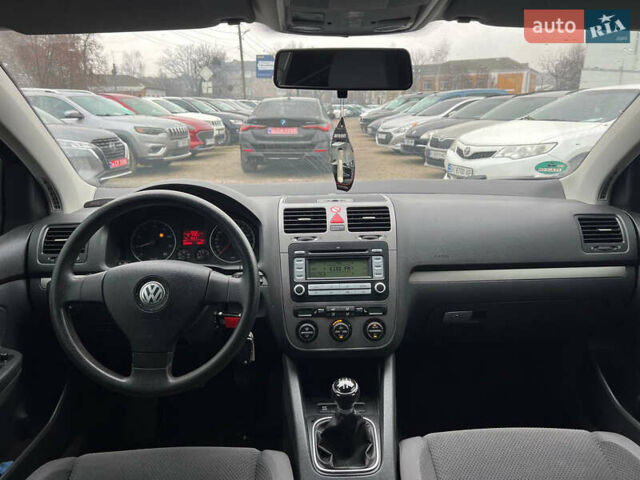 Чорний Фольксваген Гольф, об'ємом двигуна 1.6 л та пробігом 224 тис. км за 6550 $, фото 9 на Automoto.ua