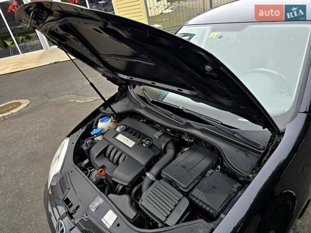 Чорний Фольксваген Гольф, об'ємом двигуна 1.6 л та пробігом 230 тис. км за 6450 $, фото 148 на Automoto.ua