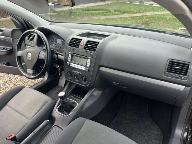 Чорний Фольксваген Гольф, об'ємом двигуна 0 л та пробігом 252 тис. км за 6250 $, фото 7 на Automoto.ua