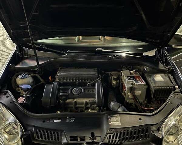 Черный Фольксваген Гольф, объемом двигателя 1.39 л и пробегом 193 тыс. км за 4700 $, фото 19 на Automoto.ua