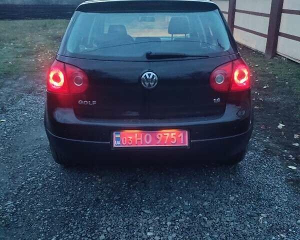 Чорний Фольксваген Гольф, об'ємом двигуна 1.6 л та пробігом 202 тис. км за 6650 $, фото 7 на Automoto.ua