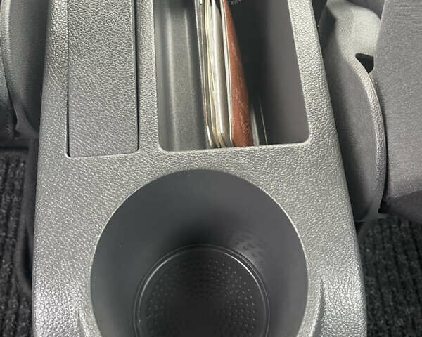 Чорний Фольксваген Гольф, об'ємом двигуна 1.6 л та пробігом 213 тис. км за 5950 $, фото 16 на Automoto.ua