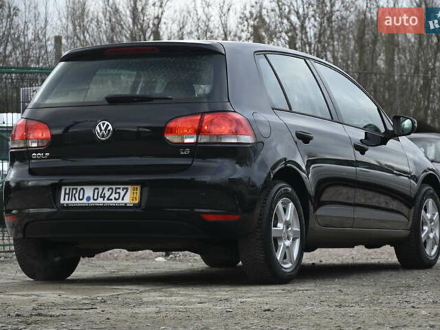 Черный Фольксваген Гольф, объемом двигателя 1.6 л и пробегом 217 тыс. км за 7700 $, фото 14 на Automoto.ua
