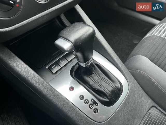 Черный Фольксваген Гольф, объемом двигателя 1.4 л и пробегом 231 тыс. км за 6799 $, фото 21 на Automoto.ua