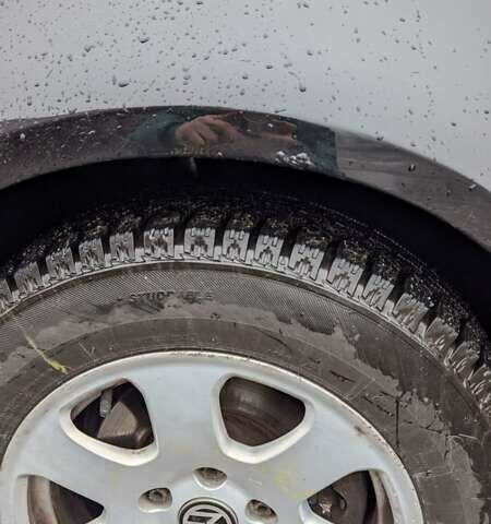 Черный Фольксваген Гольф, объемом двигателя 1.6 л и пробегом 178 тыс. км за 5950 $, фото 13 на Automoto.ua