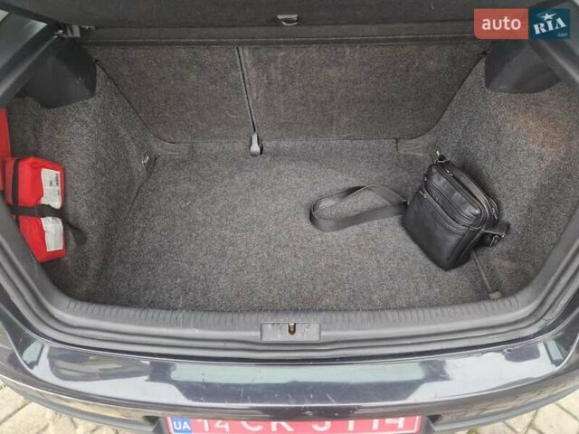 Чорний Фольксваген Гольф, об'ємом двигуна 1.6 л та пробігом 255 тис. км за 6299 $, фото 25 на Automoto.ua