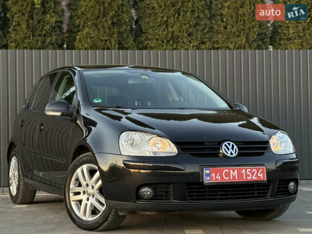 Черный Фольксваген Гольф, объемом двигателя 1.4 л и пробегом 211 тыс. км за 5690 $, фото 20 на Automoto.ua