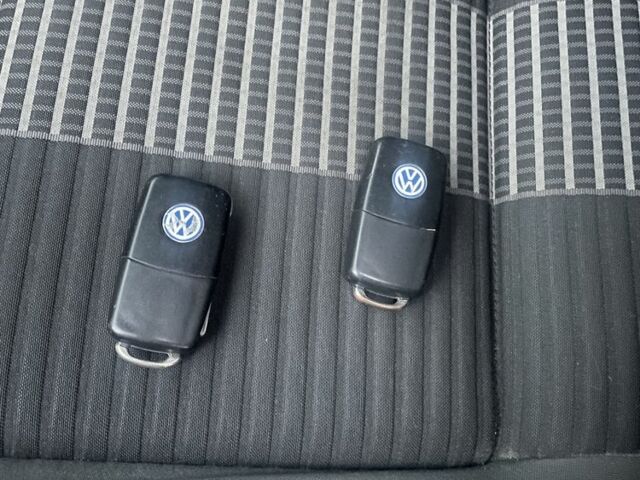 Черный Фольксваген Гольф, объемом двигателя 1.4 л и пробегом 192 тыс. км за 5999 $, фото 16 на Automoto.ua