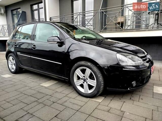 Черный Фольксваген Гольф, объемом двигателя 1.4 л и пробегом 230 тыс. км за 5999 $, фото 4 на Automoto.ua