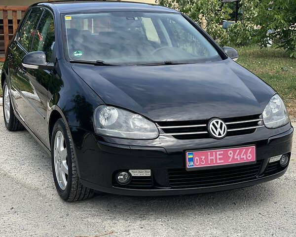 Черный Фольксваген Гольф, объемом двигателя 1.6 л и пробегом 197 тыс. км за 6399 $, фото 2 на Automoto.ua