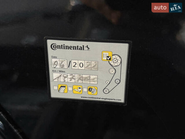 Черный Фольксваген Гольф, объемом двигателя 1.4 л и пробегом 211 тыс. км за 5690 $, фото 91 на Automoto.ua